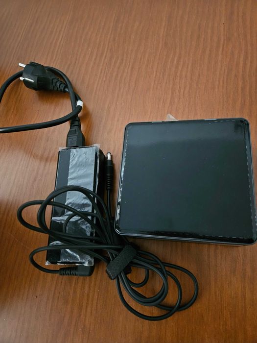 Intel NUC i3 16GB Ram 250GB SSD mini Pc