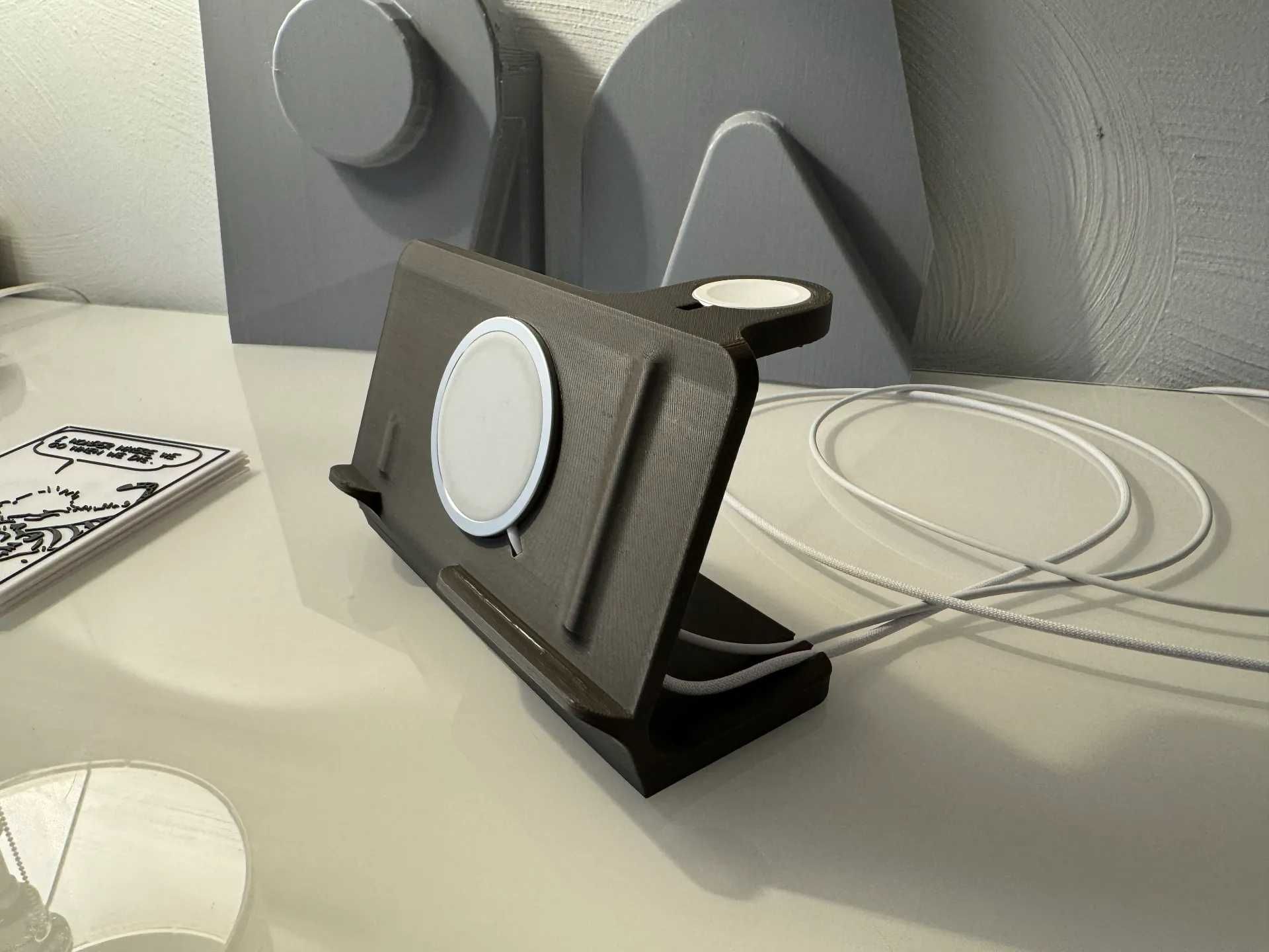 Minimalistyczny Stojak na Telefon Zegarek IPhone & Apple Watch Stand