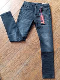 Spodnie jeansowe męskie 29