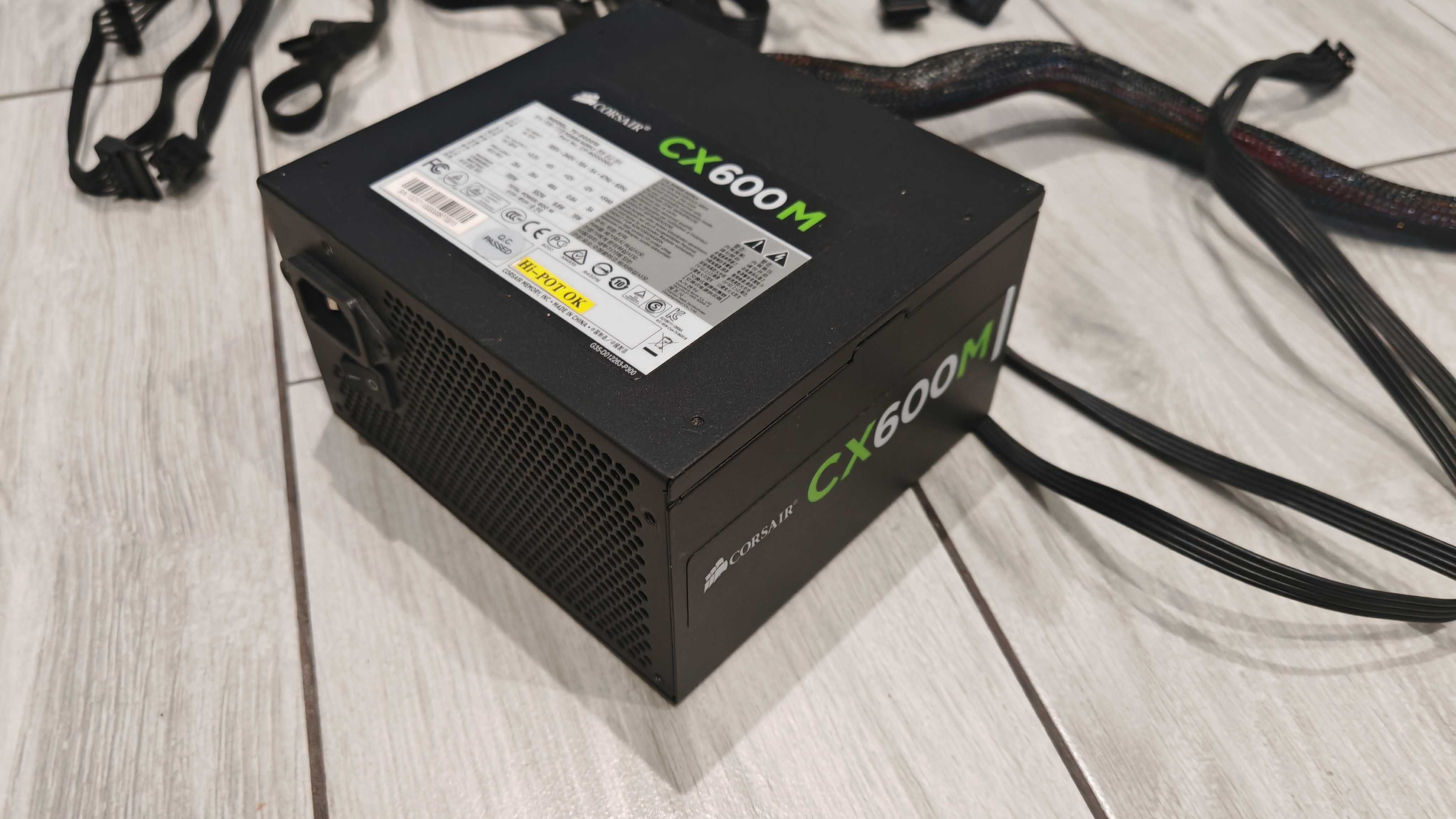 Zasilacz Corsair cx600m Pół modularny uszkodzony? 600w