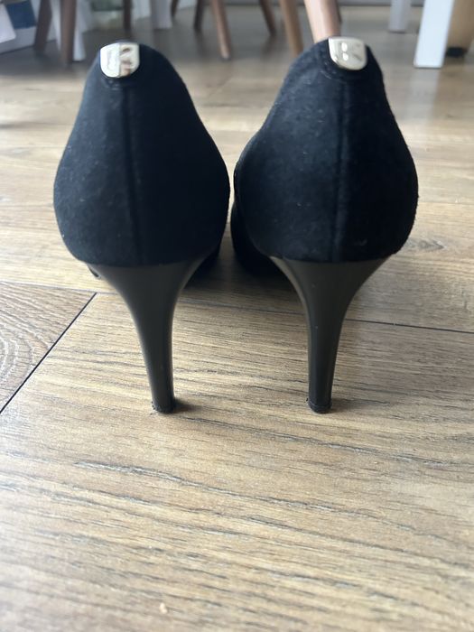 Czarne czółenka Kulig