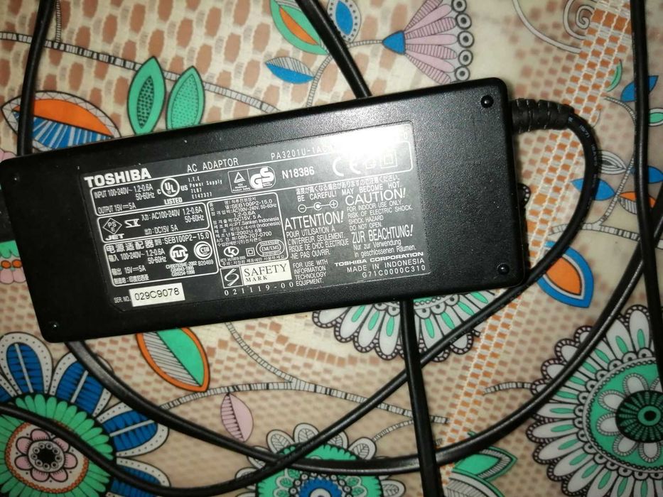 sprzedam laptop Toshiba