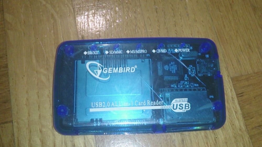 czytnik kart z kablem USB