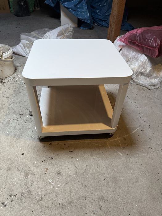 Stolik na kółkach ikea