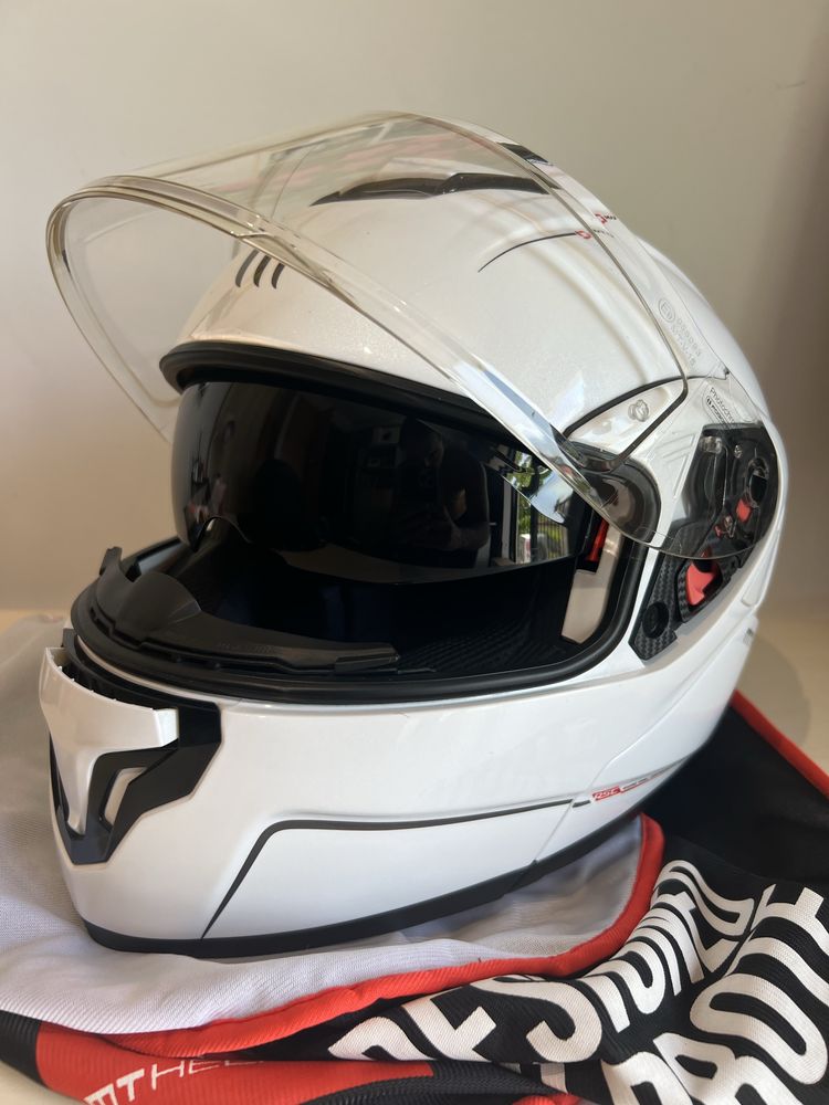 Capacete modular em excelente estado