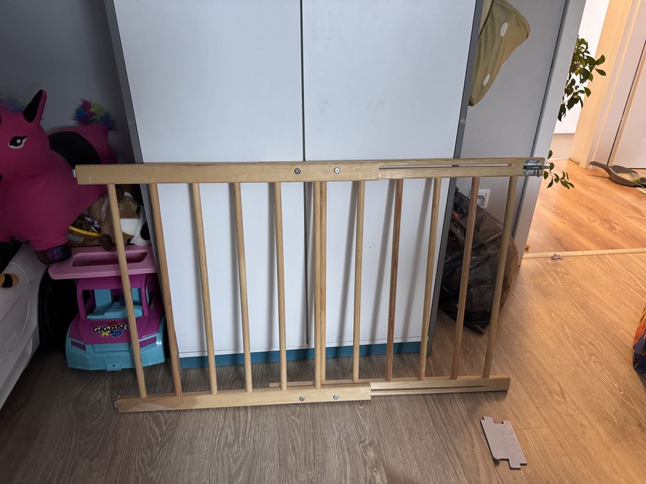 Bramka na schody regulowana