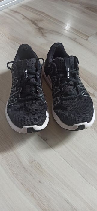 Buty sportowe Under Armour 37,5