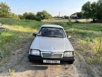 Opel Ascona 1.6 benz