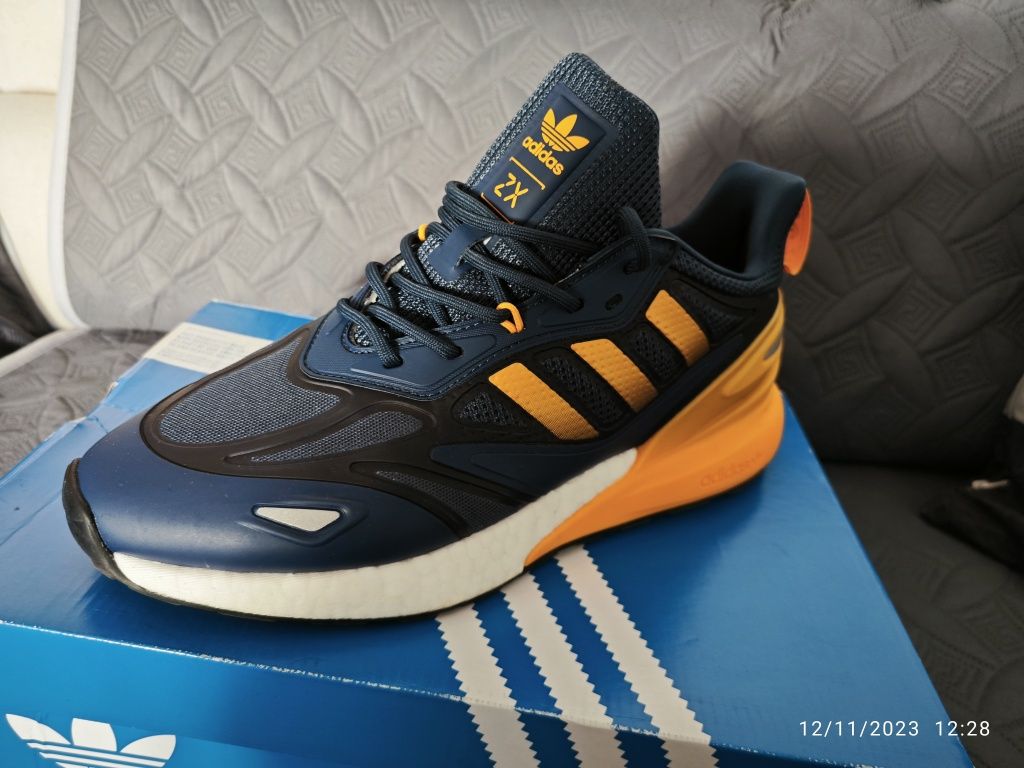 Vendo Ténis Adidas ZX