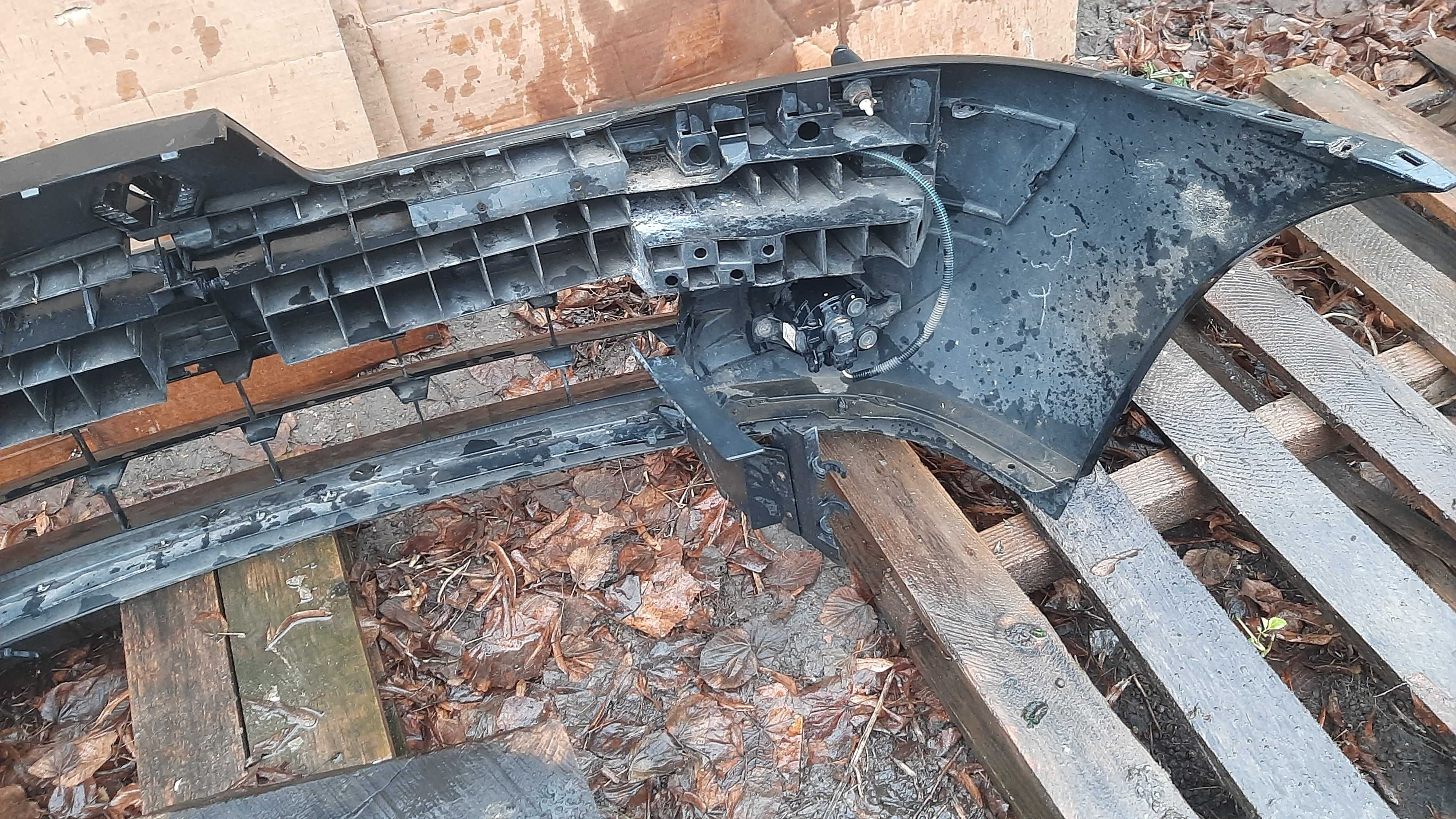 lak. NV676 zderzak przedni Clio II 2 lift FL
