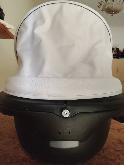 Berço para bebé em perfeito estado
