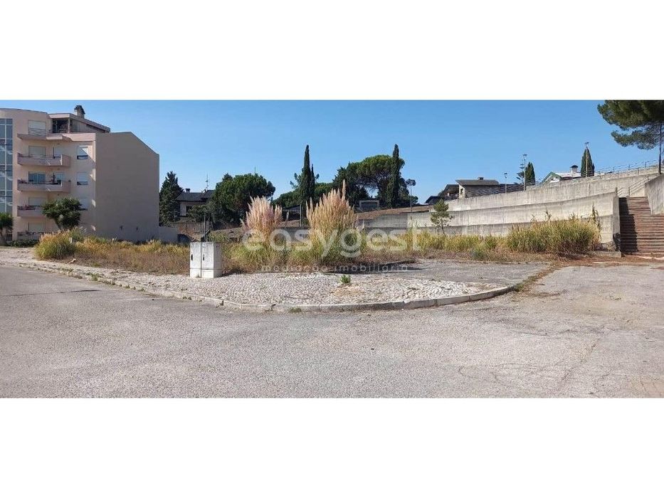 Terreno Urbano situado em Tavarede para construção de prédio