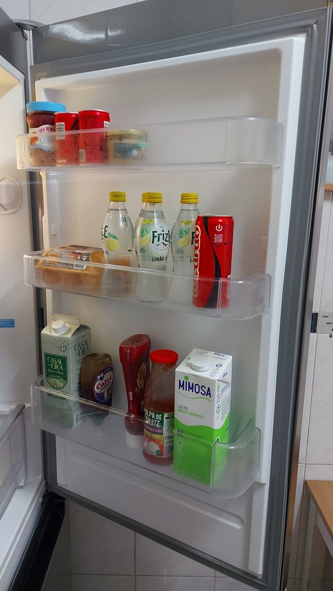 Frigorífico Indesit combinado