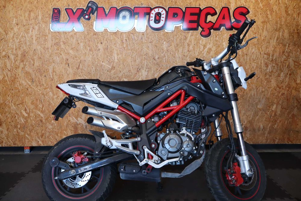 Benelli TNT 125 ano 2019 para peças.