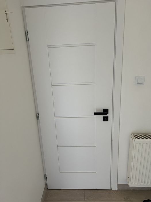 Solidne JAK NOWE białe drzwi PRAWE zew. DRE 70/190