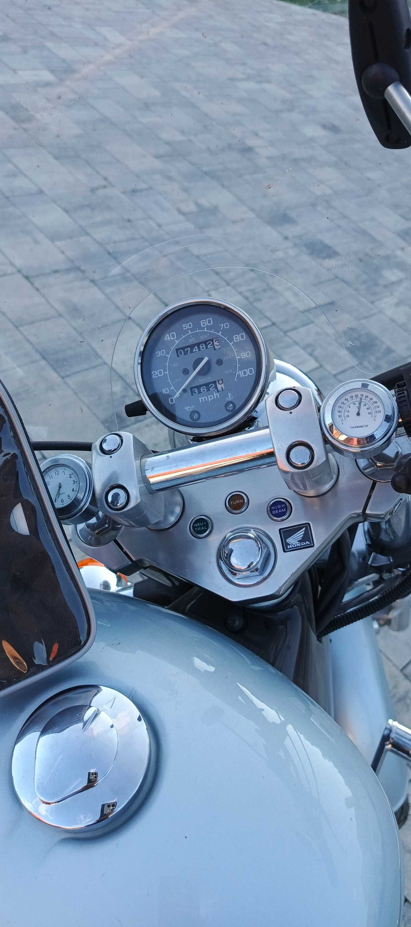 Honda shadow 600
