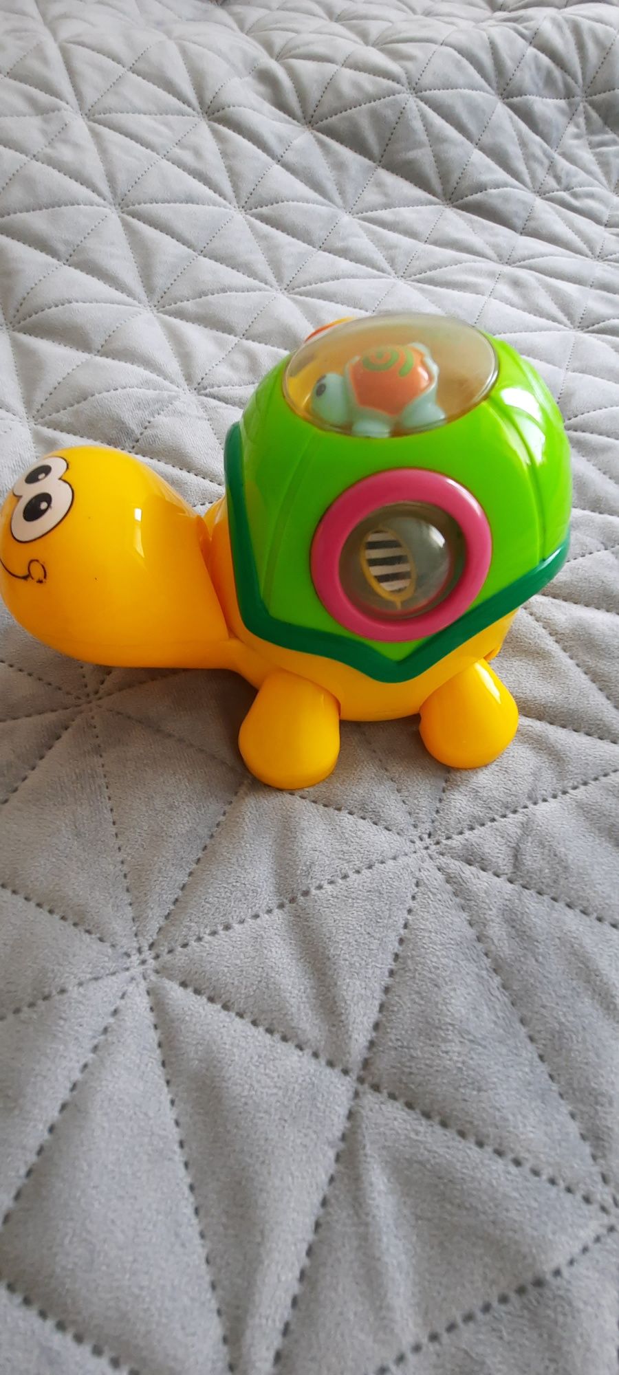 Fisher Price interaktywny żółwik