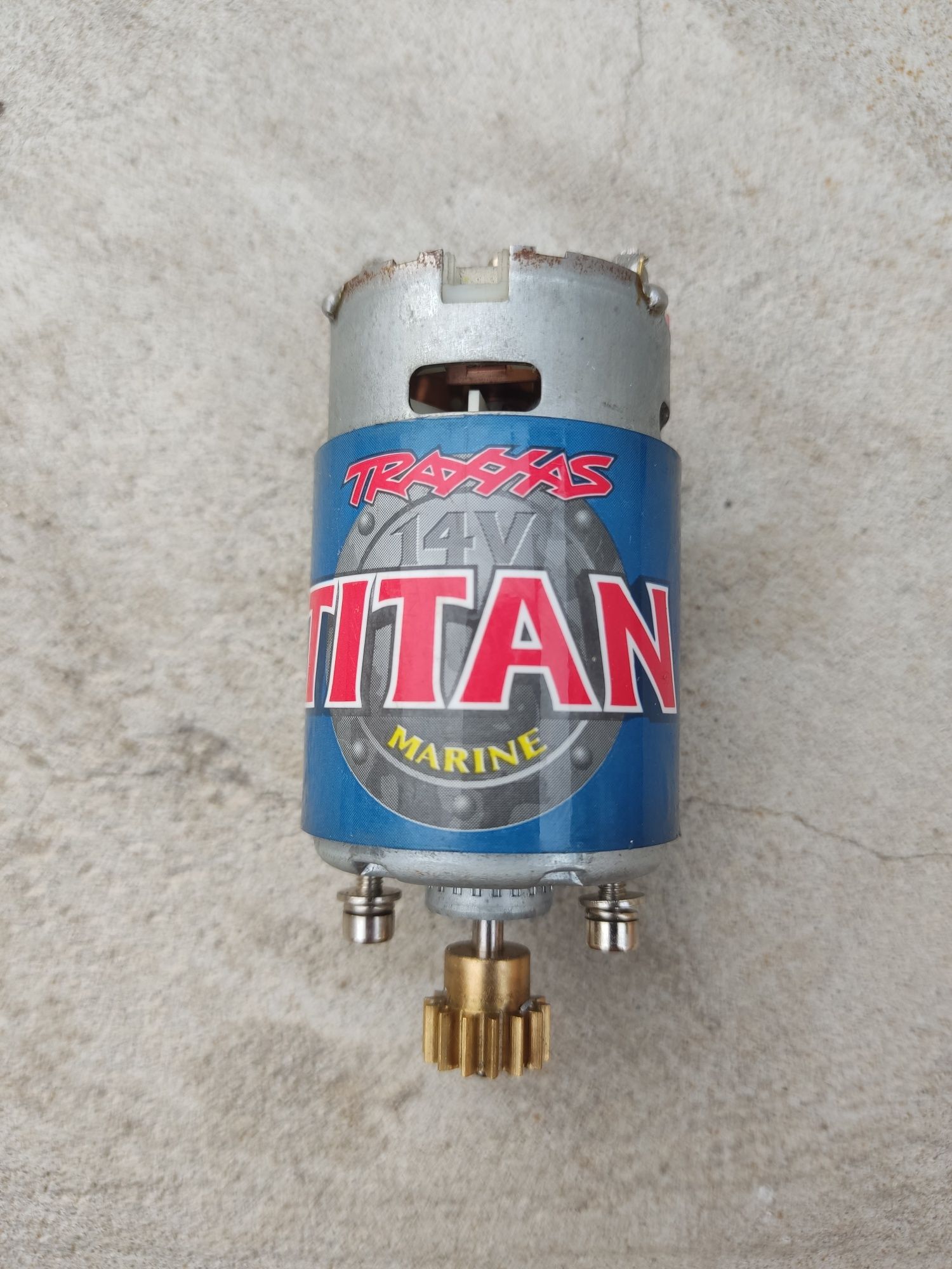 Продам моторы Titan