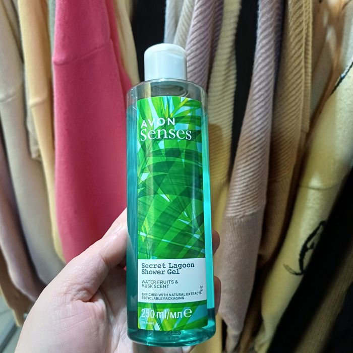 żel secret lagoon 250 ml avon