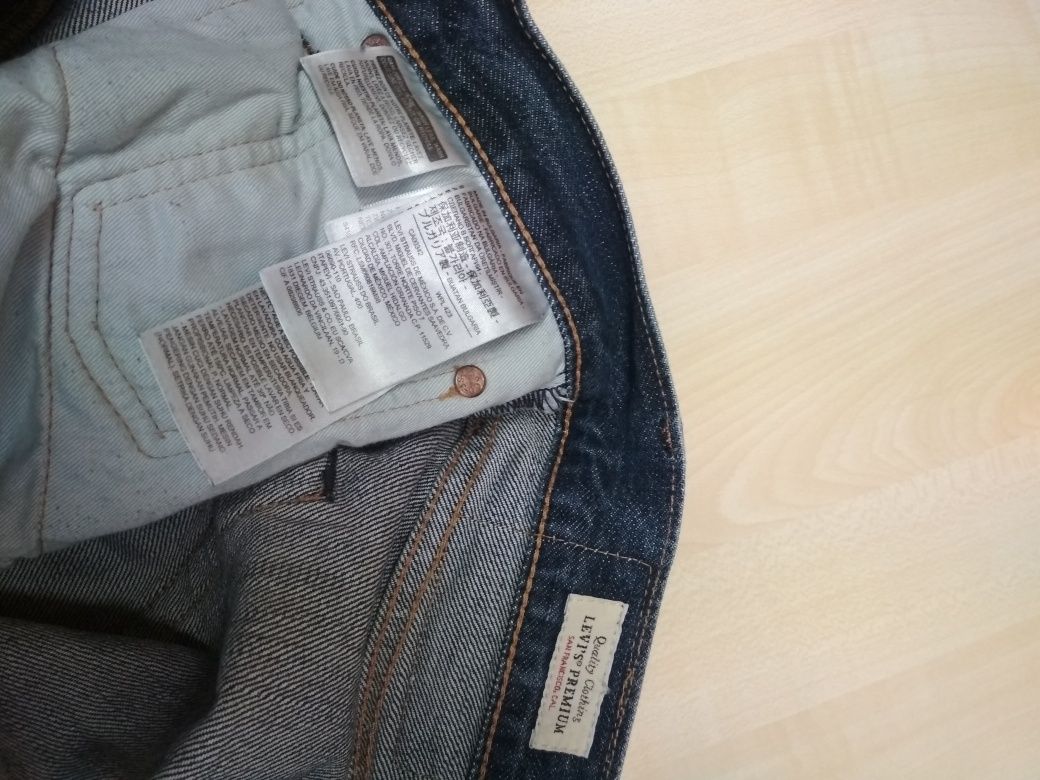 Levi's 501 jeans spodnie jeansowe dżinsy W32 L34