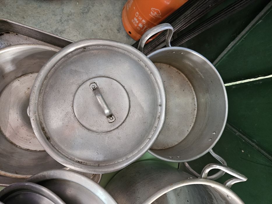 Lote de tachos e panelas