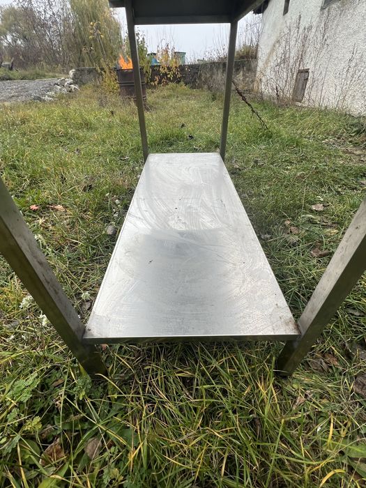 Стіл професійний із нержавійочої сталі