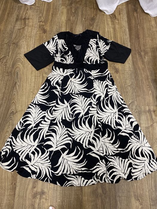 Гарна святкова сукня великого розміру(платье)