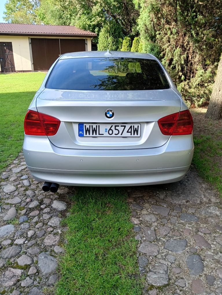 BMW E90 325i 2005