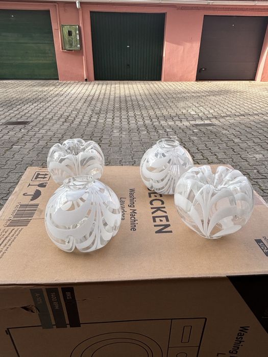 Globo de Vidro trabalhado Antigo