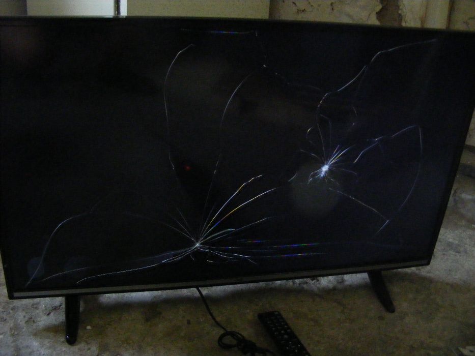 sprzedam TV JVC WIDE LED TV 40cali LT40V550 uszkodzona matryca
