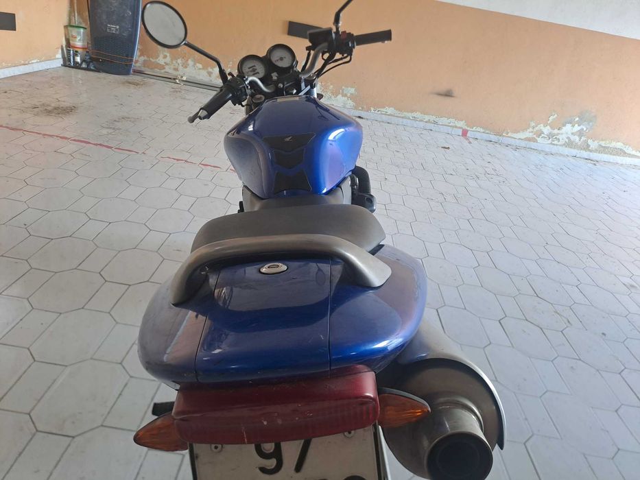 Vende hornet 600