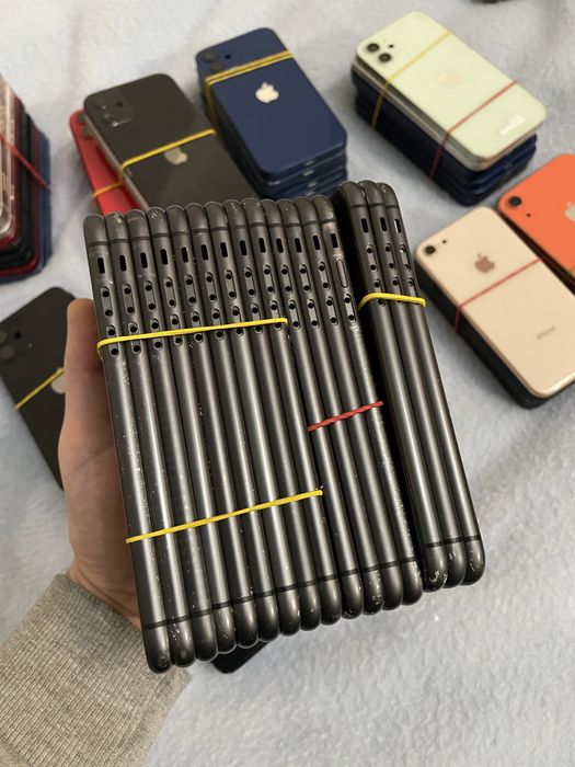 Лот корпус iPhone 8,11,12,13 оригінал