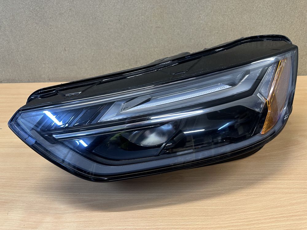 Фара ліва Audi Q5 80A941773F 2021 2022 2023 2024