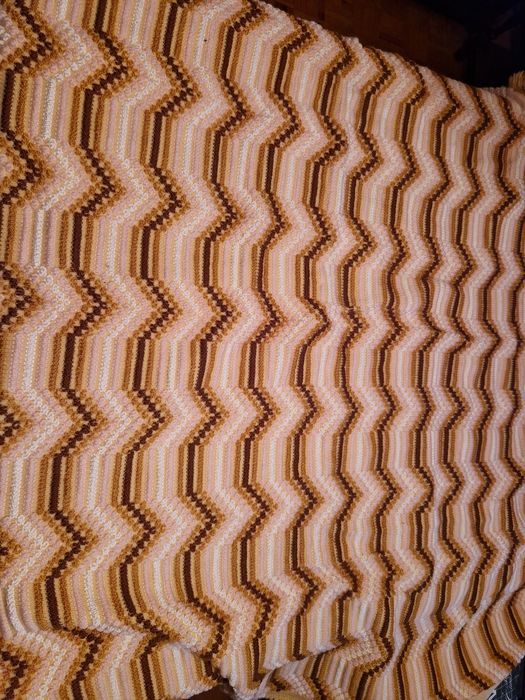 Colcha bordada de casal