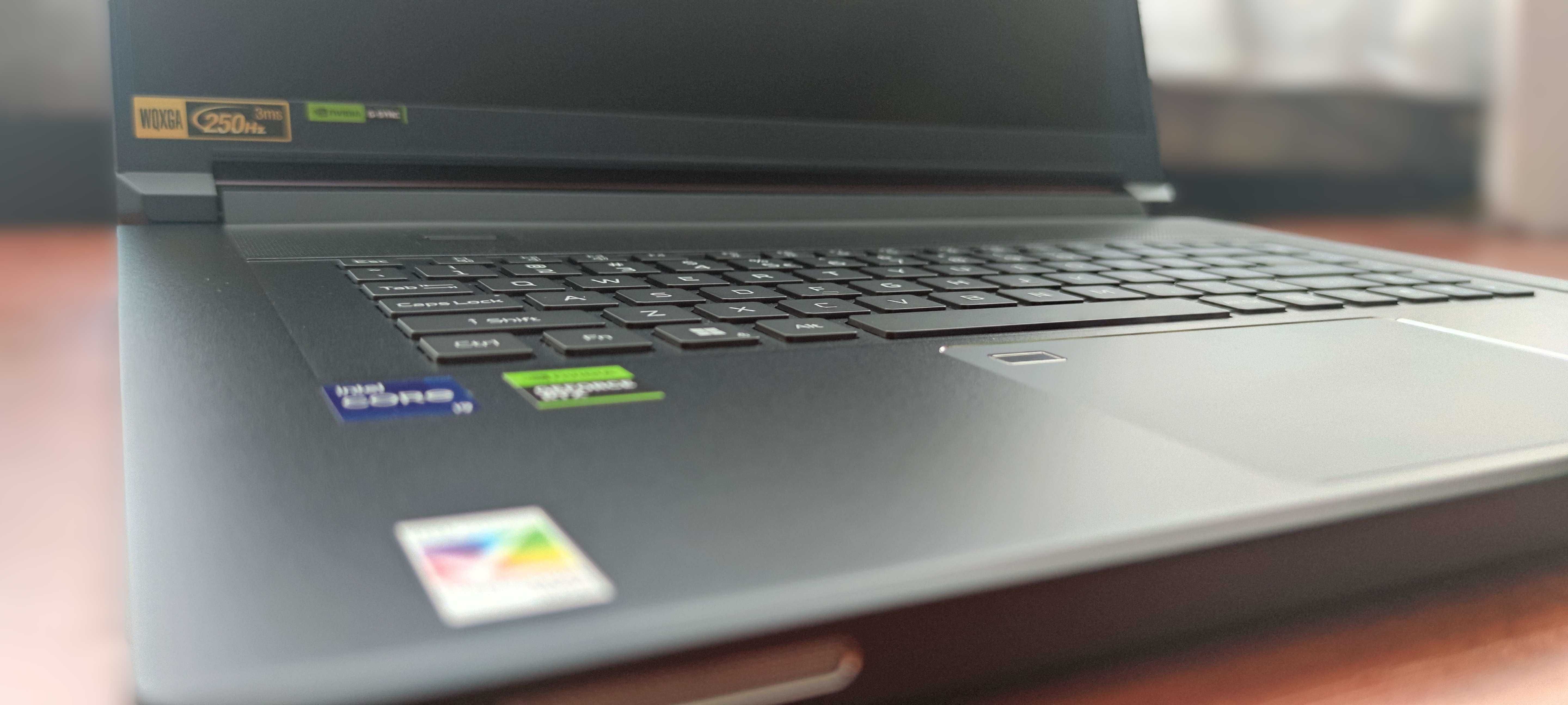 Laptop PREDATOR Triton 17X 17" 250Hz i9 64GB RAM 2TB RTX 4090