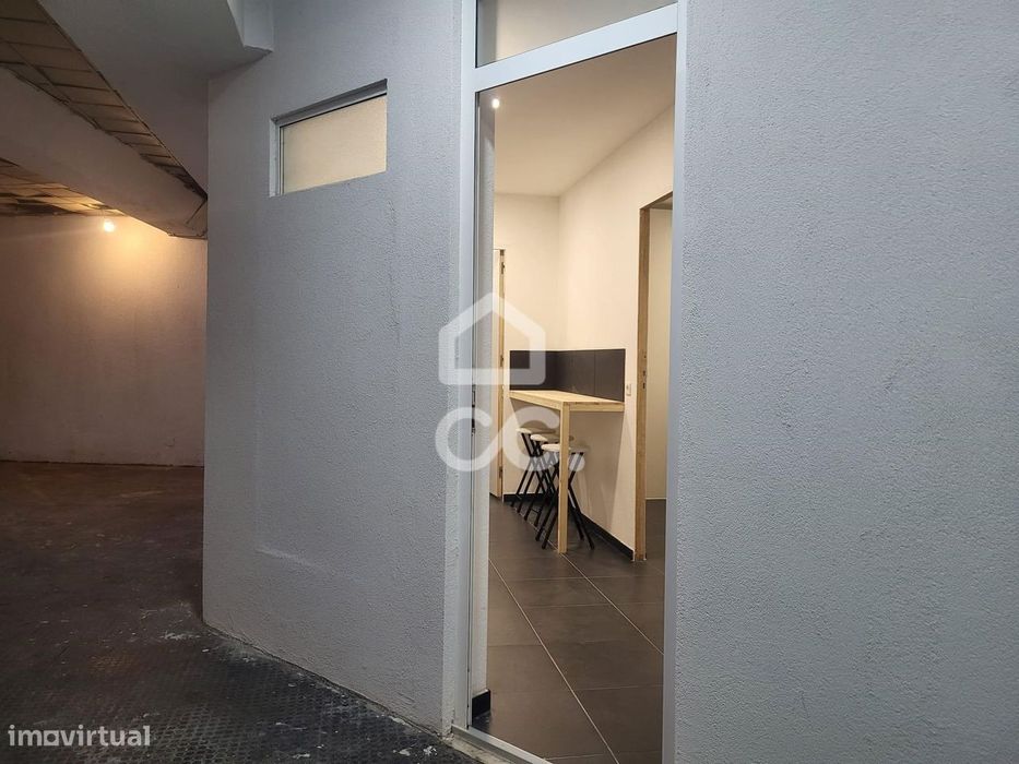 Loja em Azurem - Guimarães