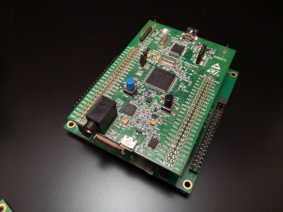STM32F4 Discovery pełen zestaw