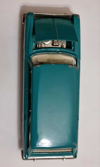 Model Moskwicz 427 1:43 (ZSRR)