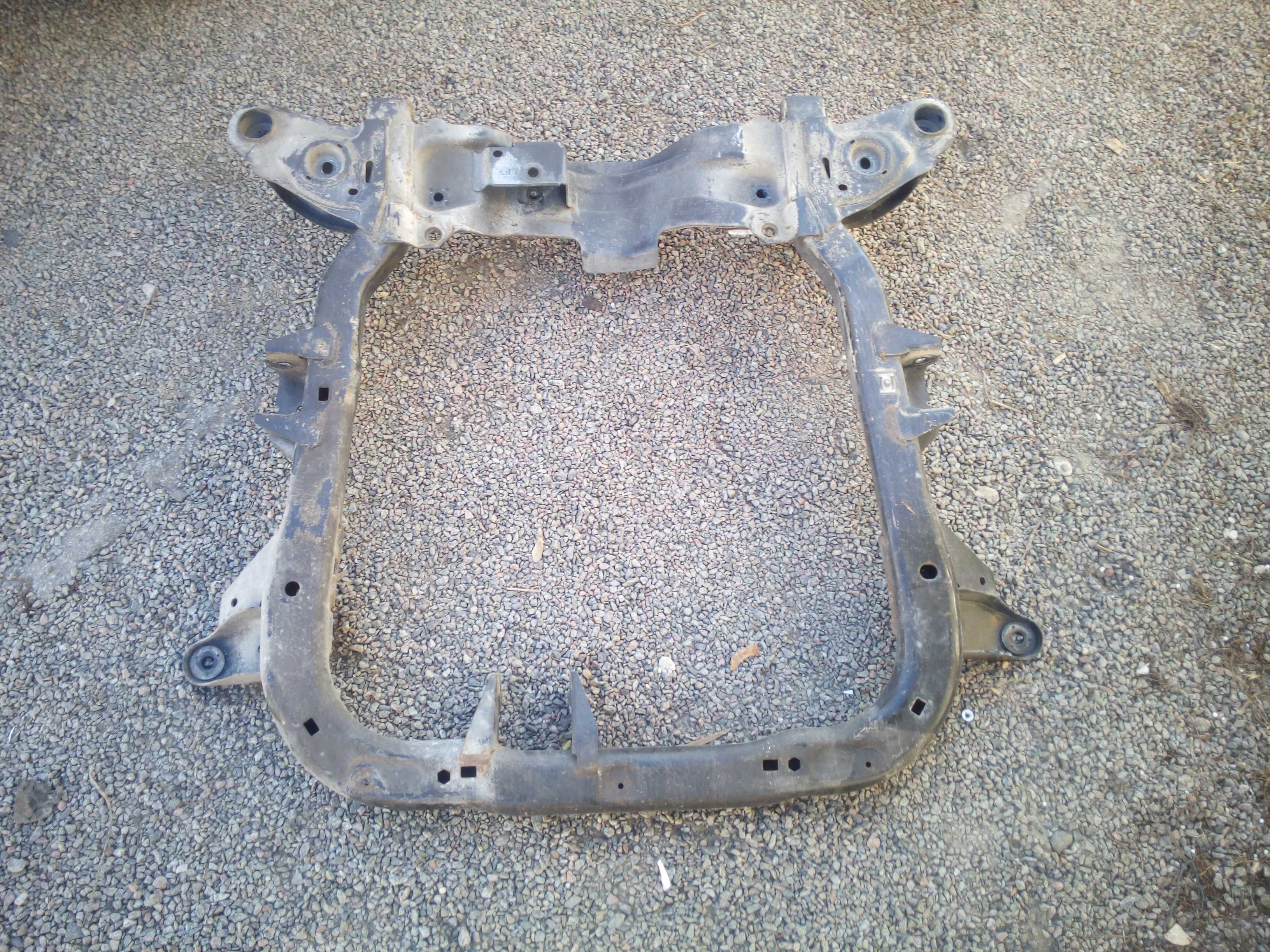 Балка подрамник двигуна Opel Combo Opel Meriva 93174594