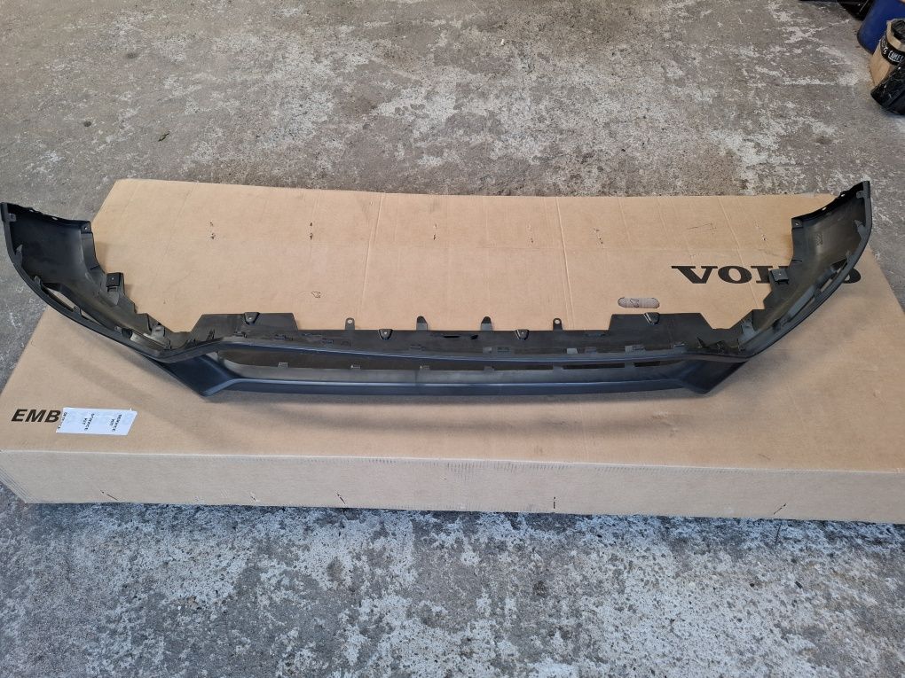 Dokładka spoiler zderzaka przedniego volvo xc90 lift idealna