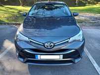 Avensis 2025, como novo