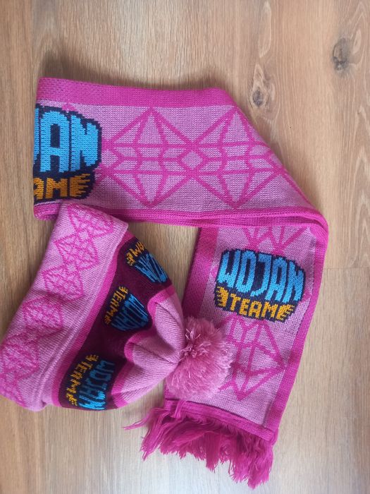 Czapka i szalik różowy Wojan Team