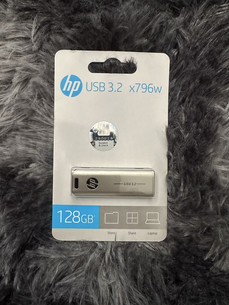 Флешка,флеш памʼять HP 128GB. USB3.2