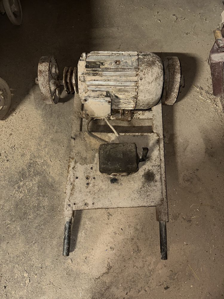 Silnik elektryczny trojfazowy 4 kW, 1420 1/min