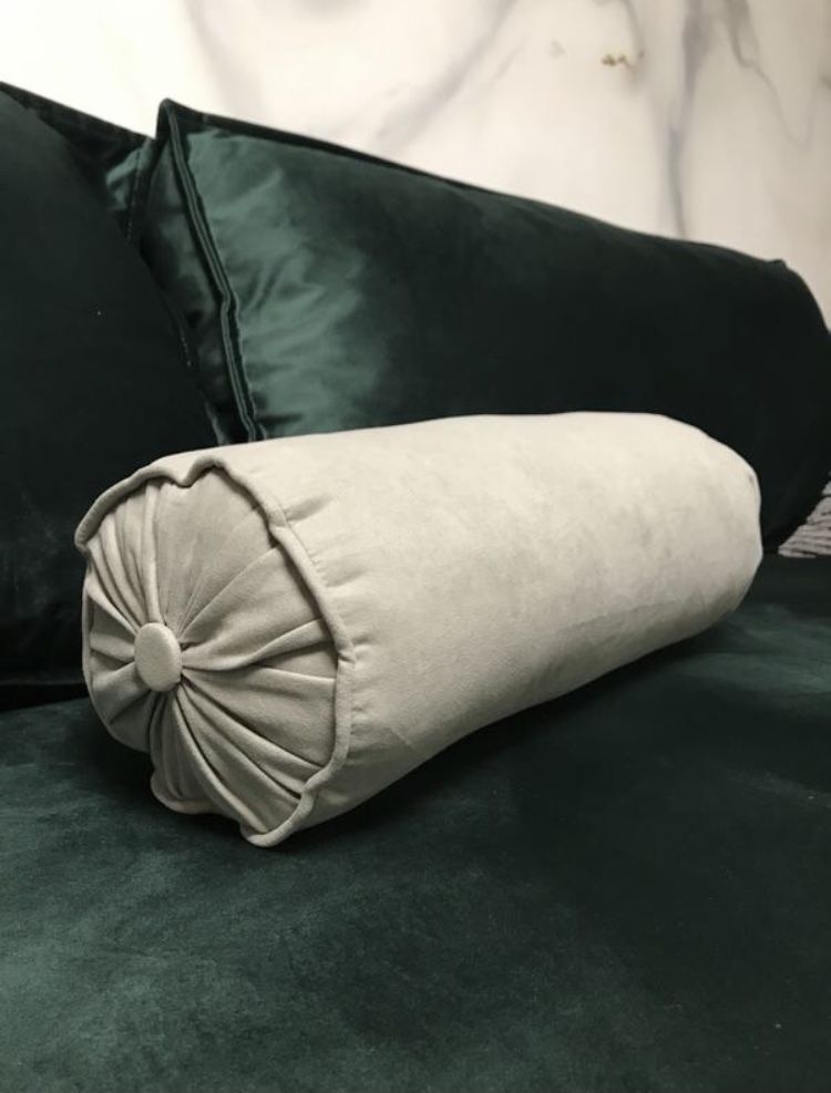 Сіра подушка-валик (замш) нова