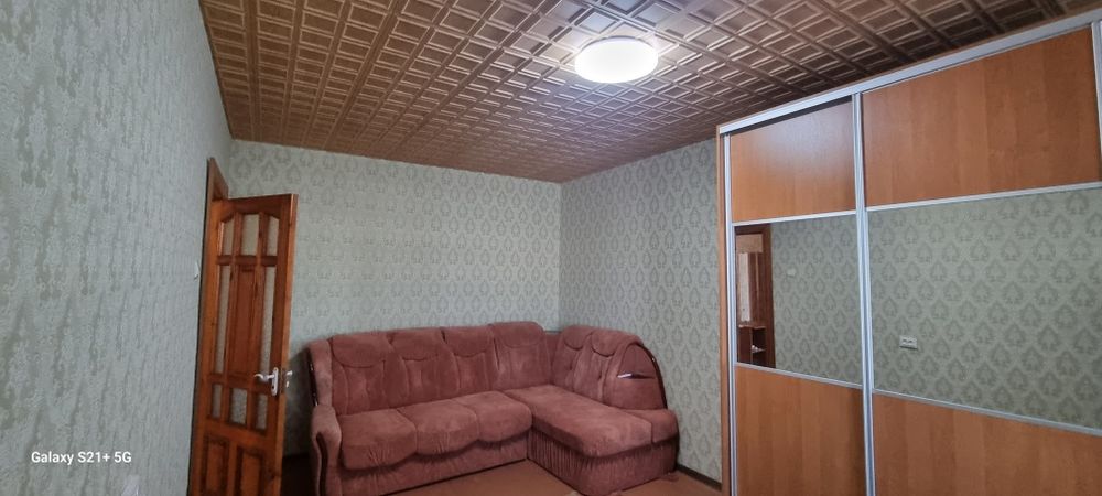 Оренда однокімнатної квартири на Таврійському . Ліфт працює .