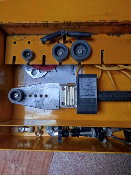 Vendo máquina de canalização