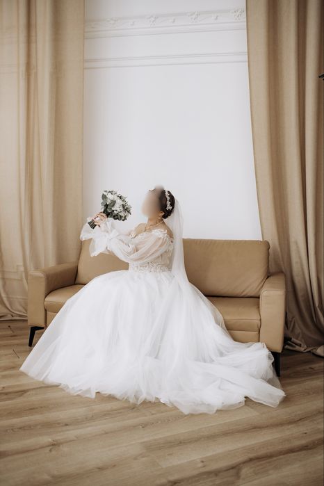 Весільна сукня 52 розмір