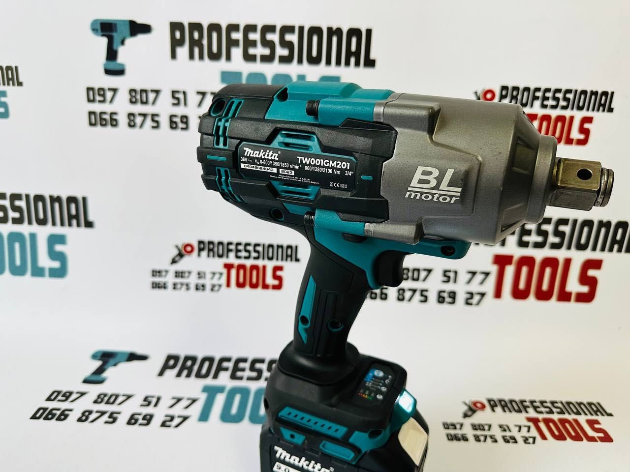 Акумуляторний Ударний Гайковерт Makita TW001GM201 Головка 3/4 2100Nm