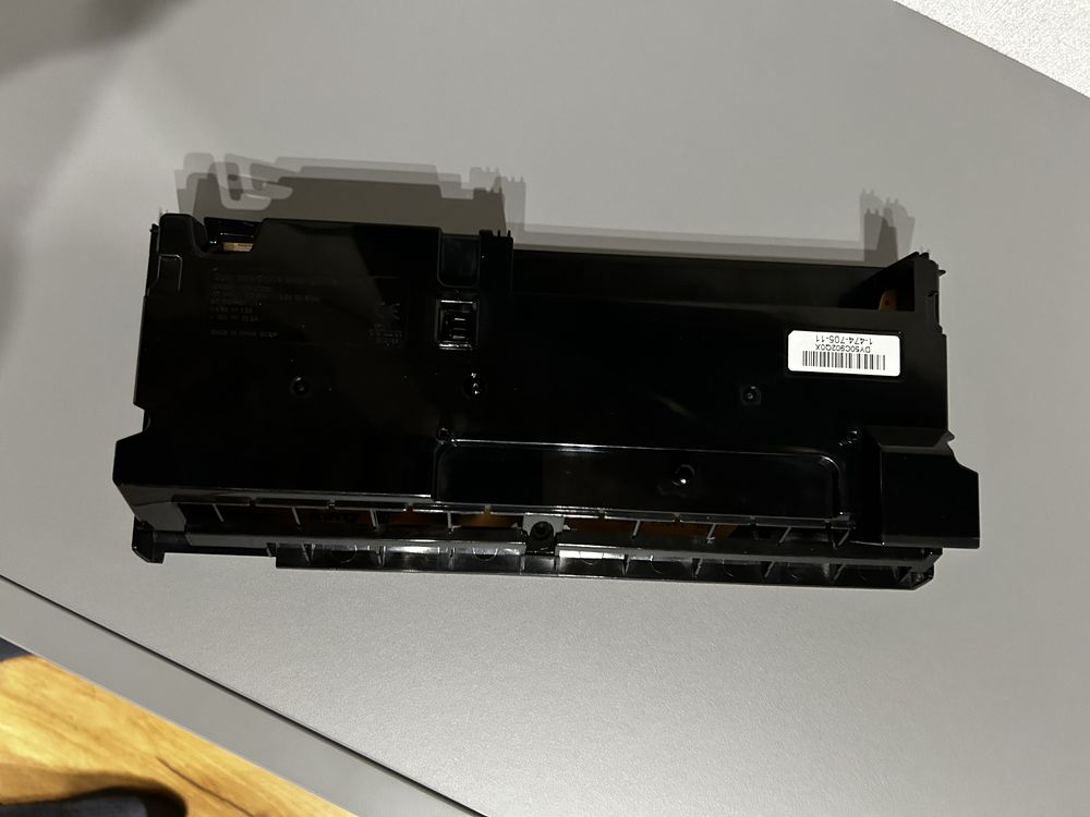 Блок живлення PS4 PRO ADP-300ER